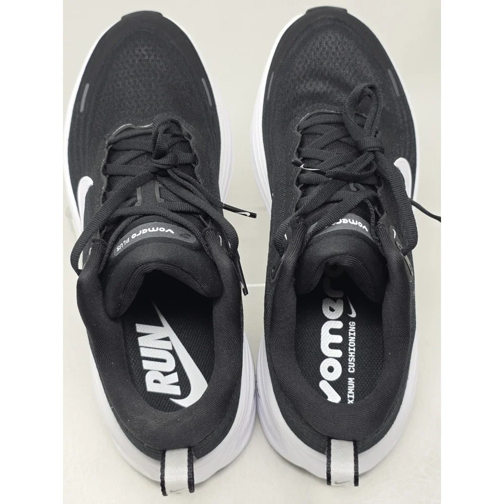 Nike Vomero Plus Mens Road Running Shoe Black  White HV8150-002 Size 8 New